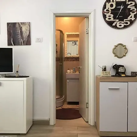 Studio Apartman Darius Land Appartamento *
