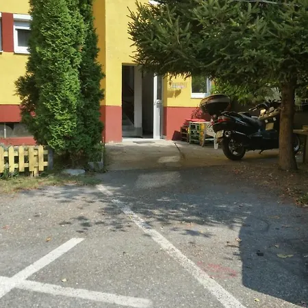 Appartamento Studio Apartman Darius Land