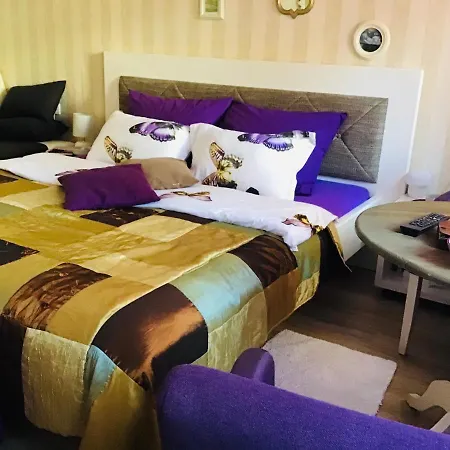 Studio Apartman Darius Land